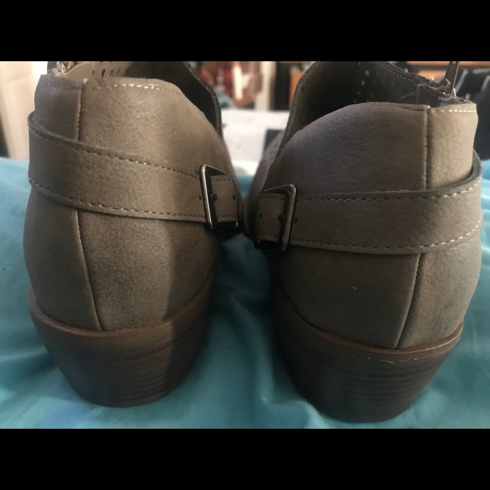 Booties - Picture 4 of 6